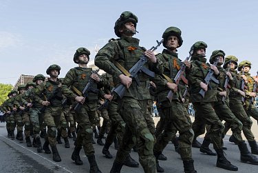 Оренбуржцы отмечают главный праздник страны